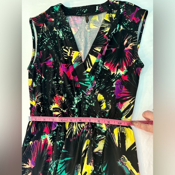 BCBG MaxAzria Tropical Sleeveless Dress - Size XS Worn Once - Picture 4 of 12
